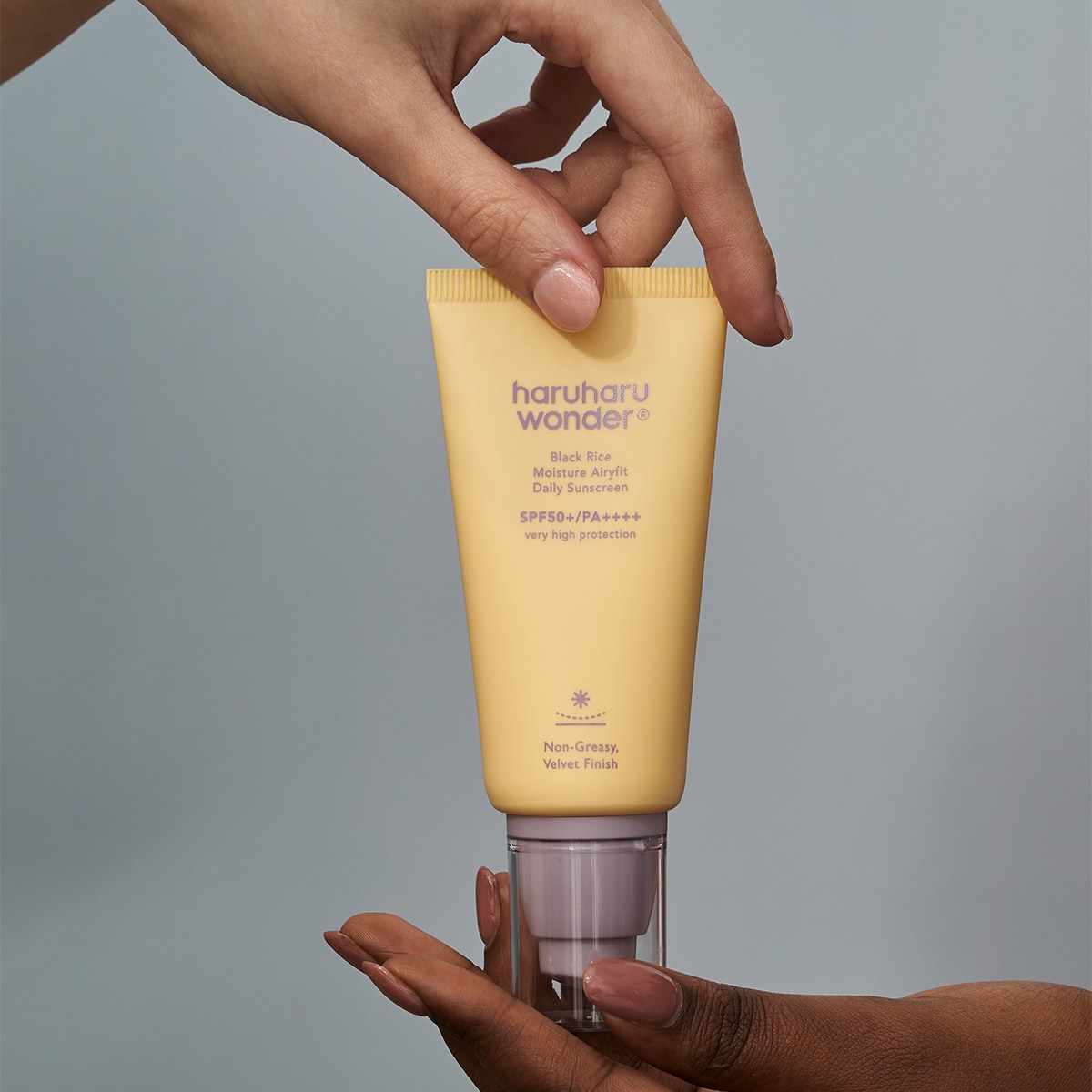 haruharu wonder Black Rice Moisture Airyfit Daily Sunscreen SPF50+/PA++++